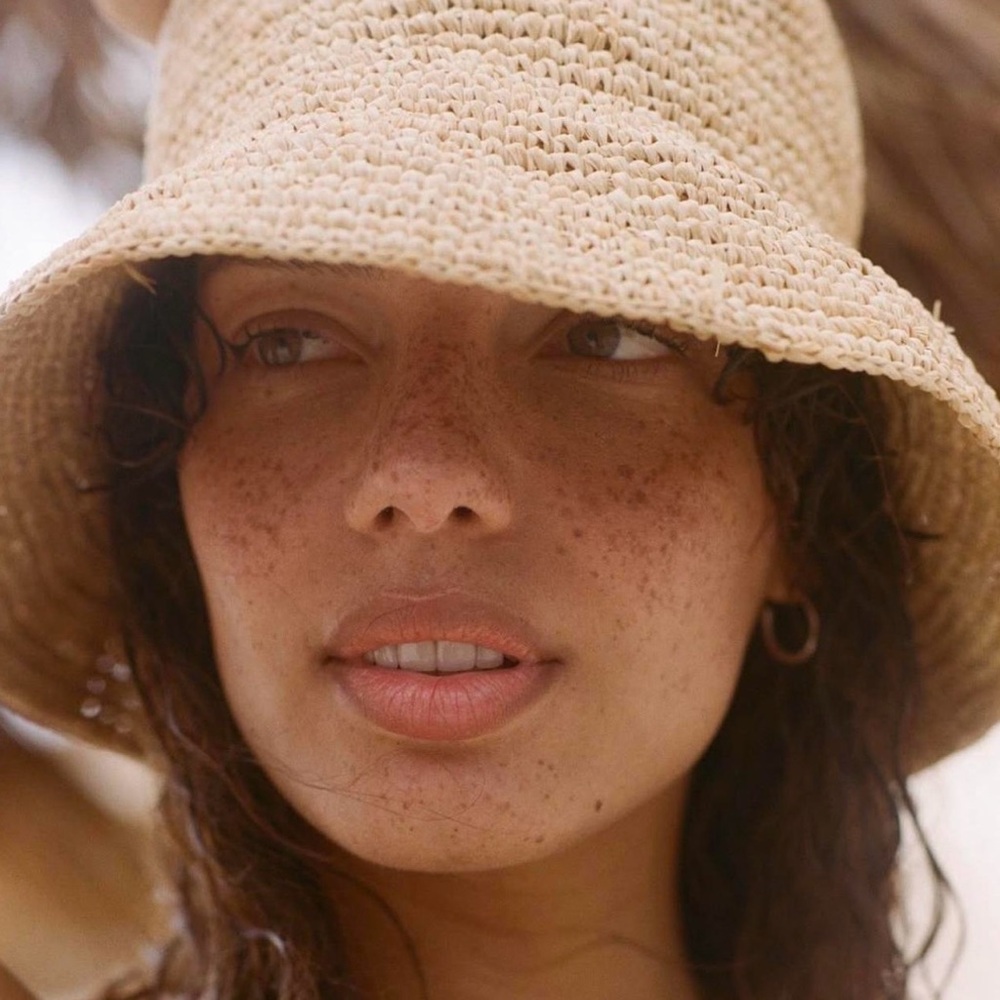 NWT Vitamin A raffia Tulum bucket hat